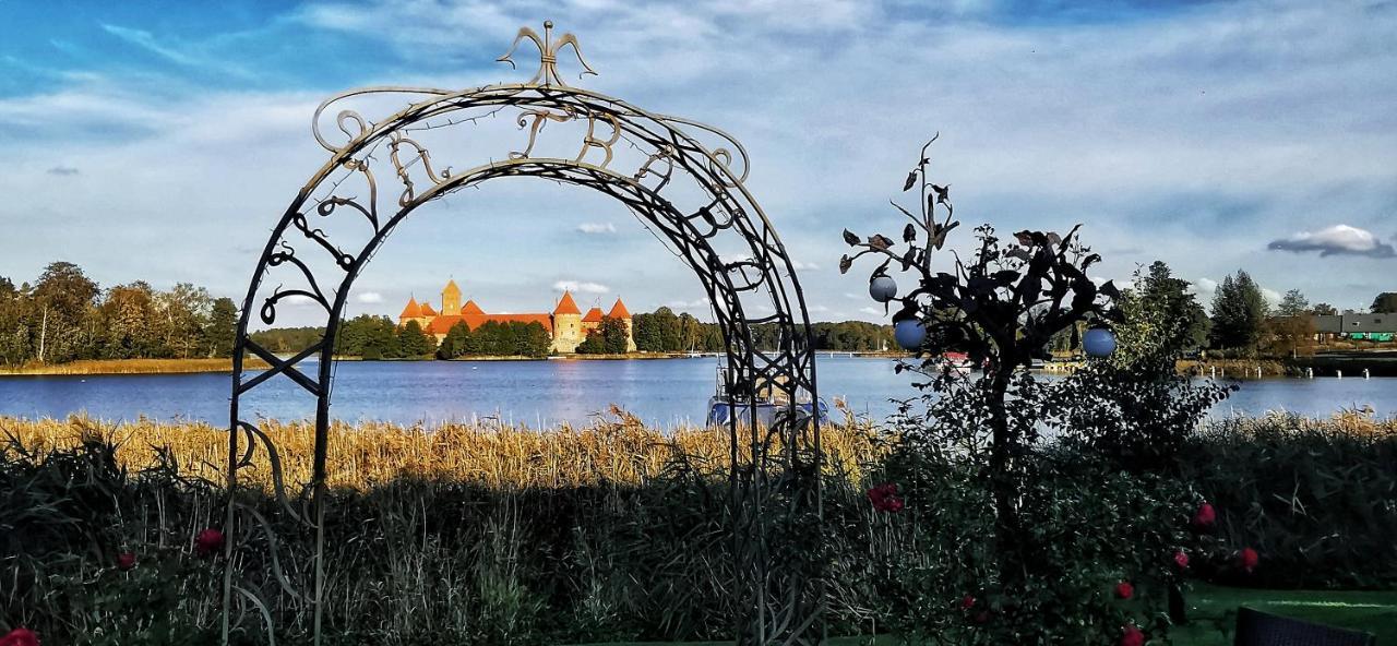 Viva Trakai Hotel Exterior photo